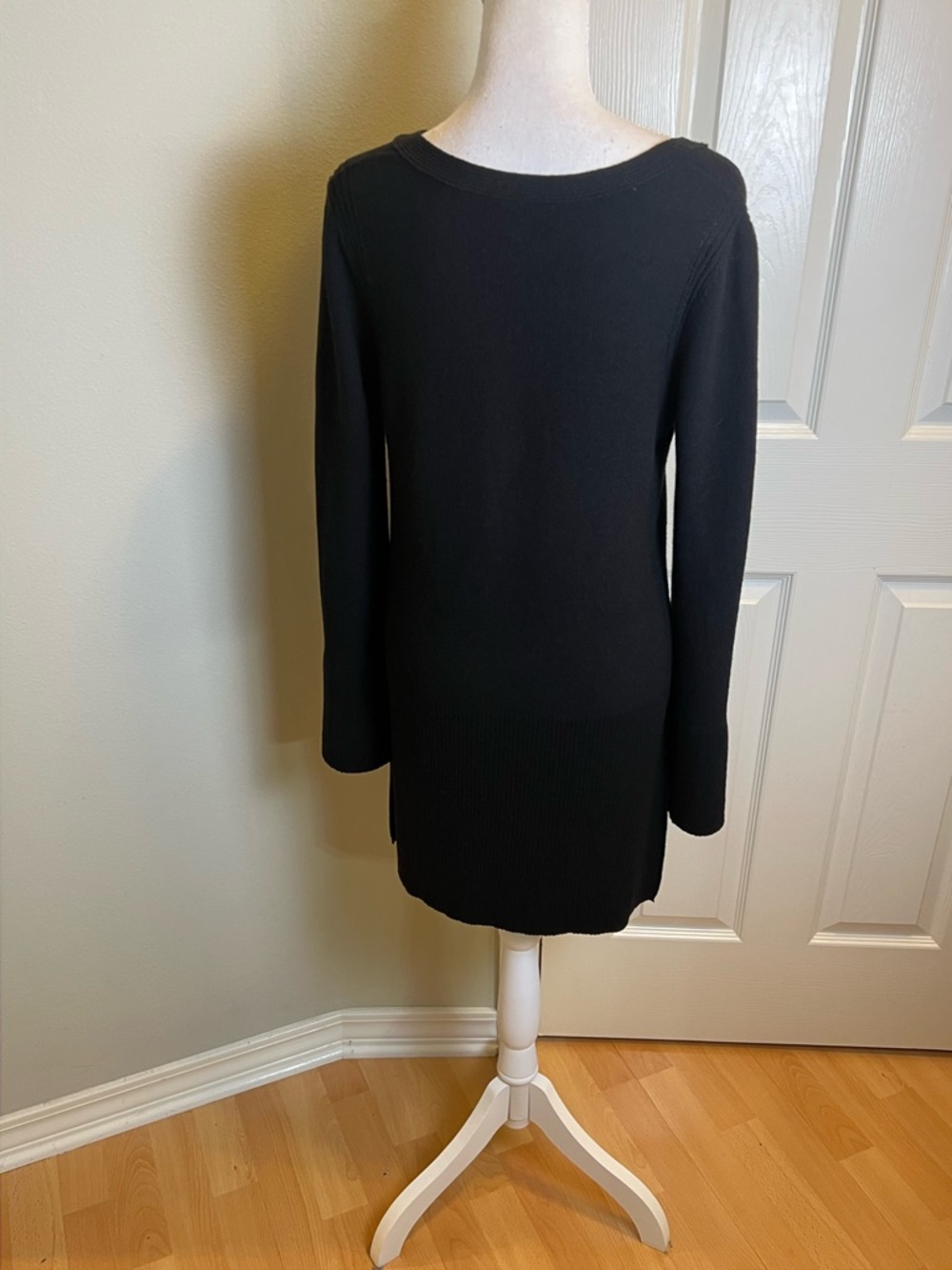 FREE PEOPLE Criss-Cross Tunic Sweater - Picture 8 of 15